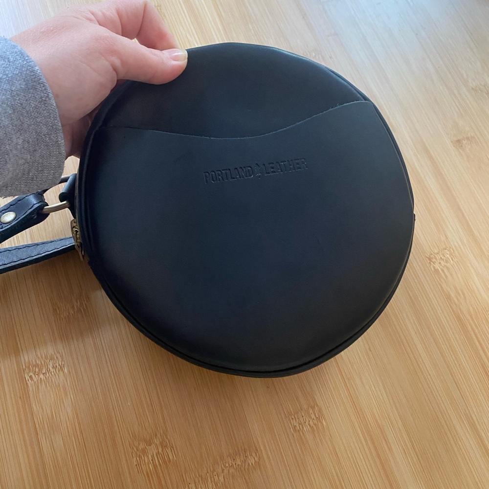 Portland Leather Small Circle Crossbody Black Purse Bag